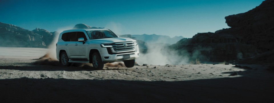 Still Land Cruiser 5